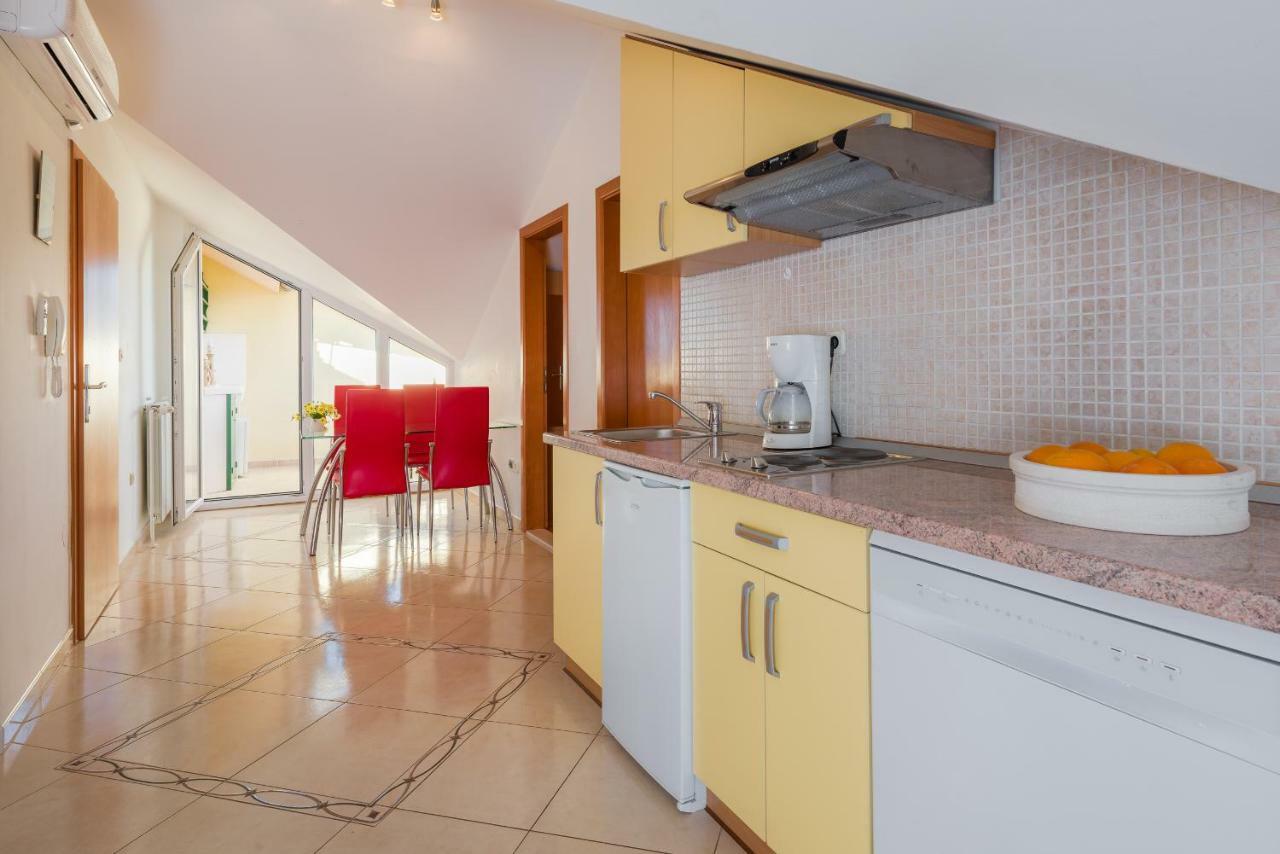 Apartments Villa Vallum 볼 외부 사진