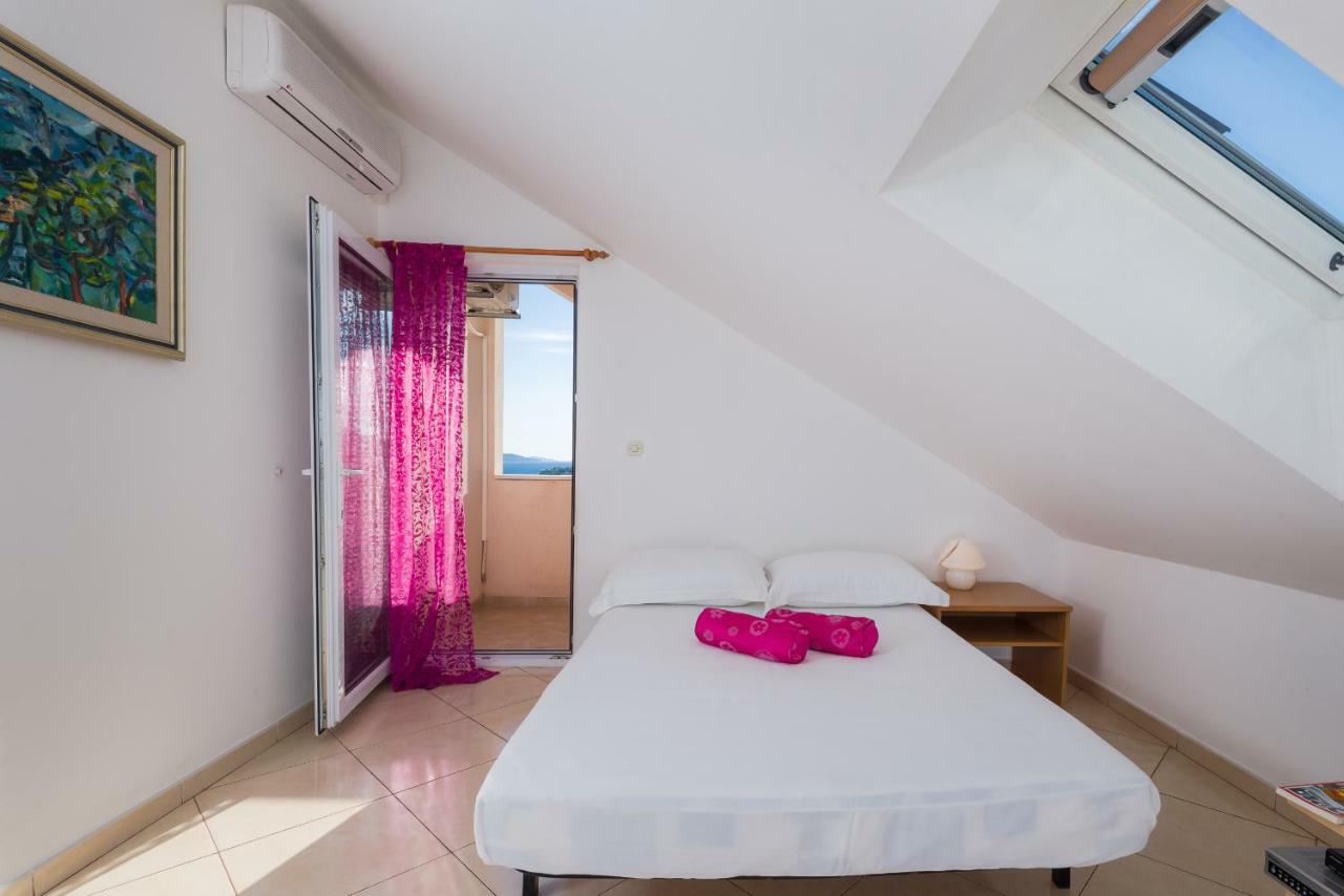 Apartments Villa Vallum 볼 외부 사진
