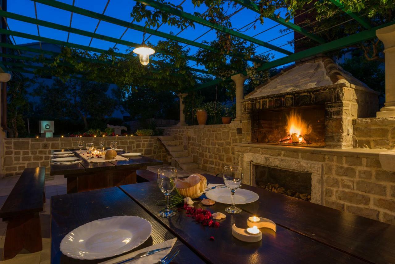 Apartments Villa Vallum 볼 외부 사진