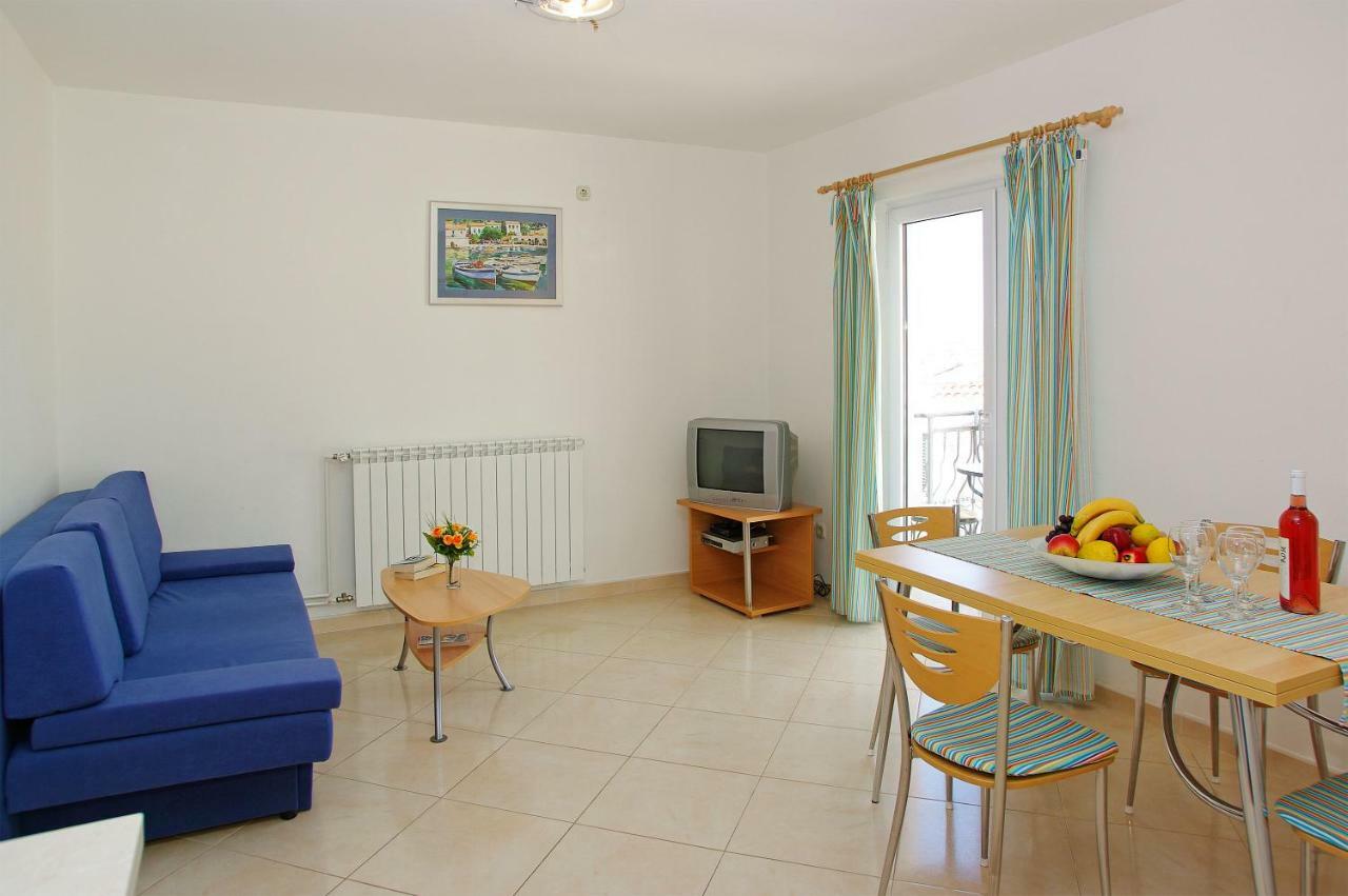 Apartments Villa Vallum 볼 외부 사진