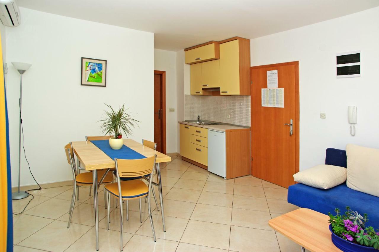Apartments Villa Vallum 볼 외부 사진