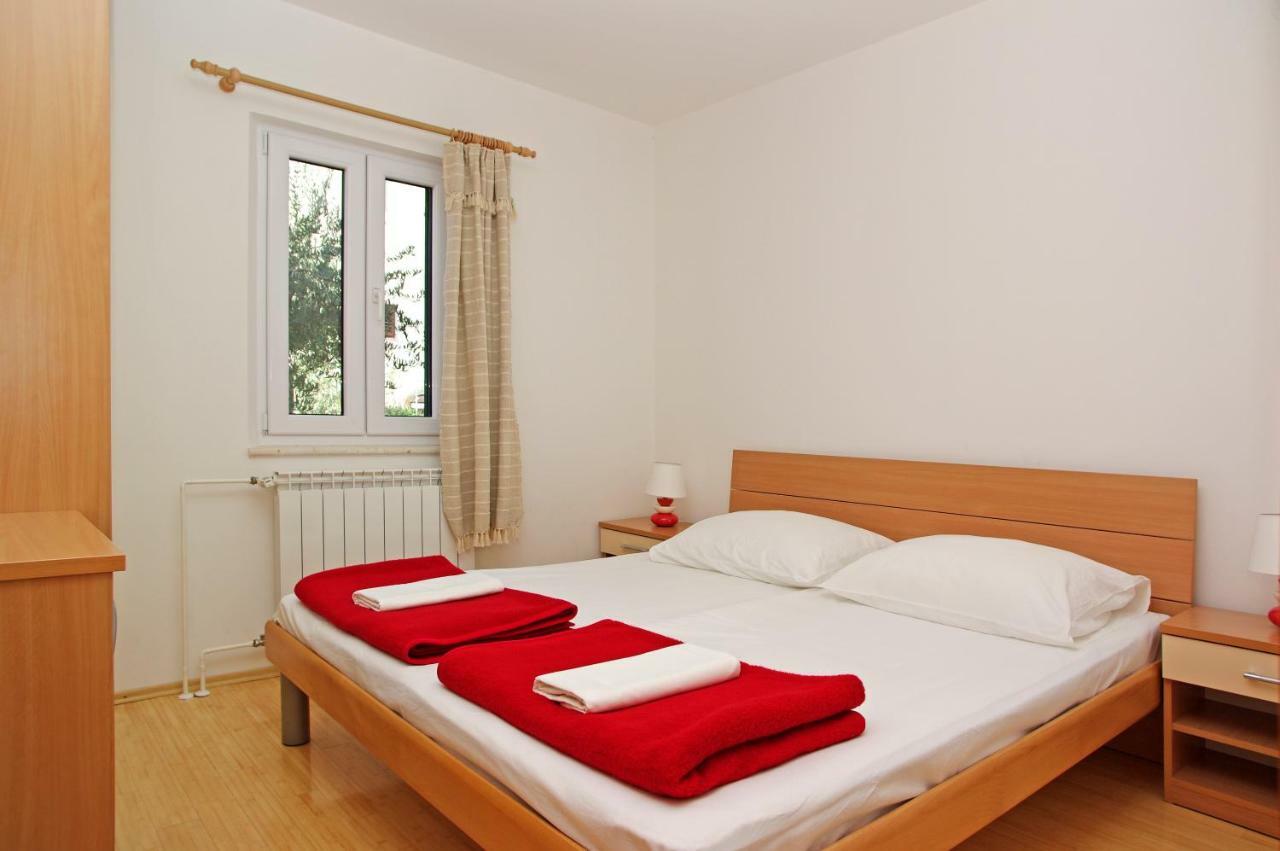 Apartments Villa Vallum 볼 외부 사진