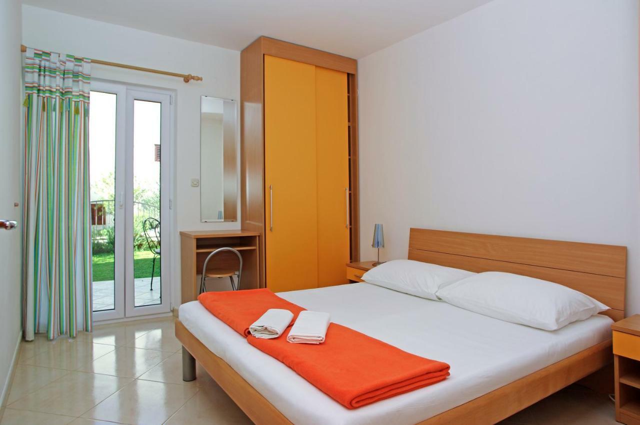 Apartments Villa Vallum 볼 외부 사진