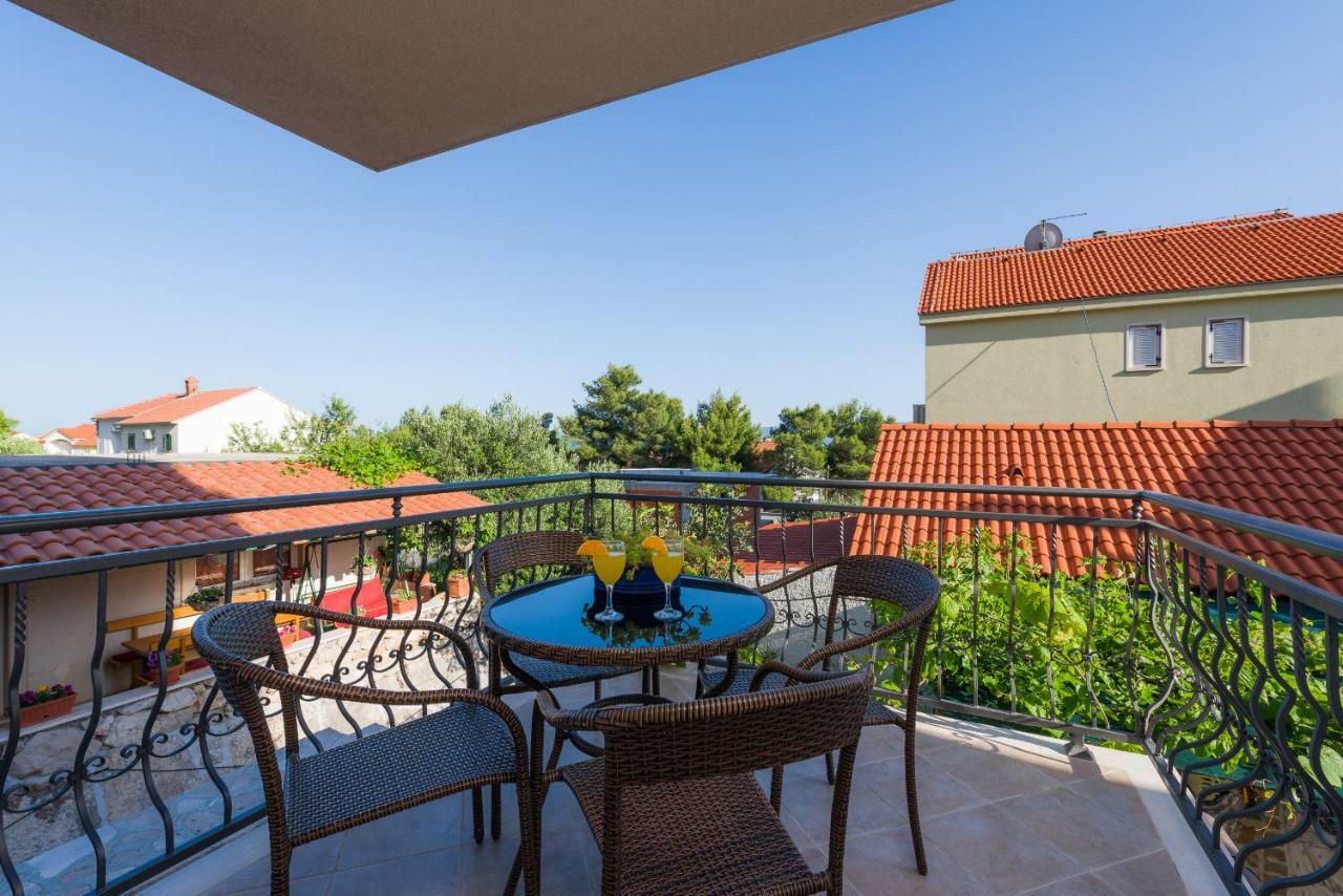 Apartments Villa Vallum 볼 외부 사진