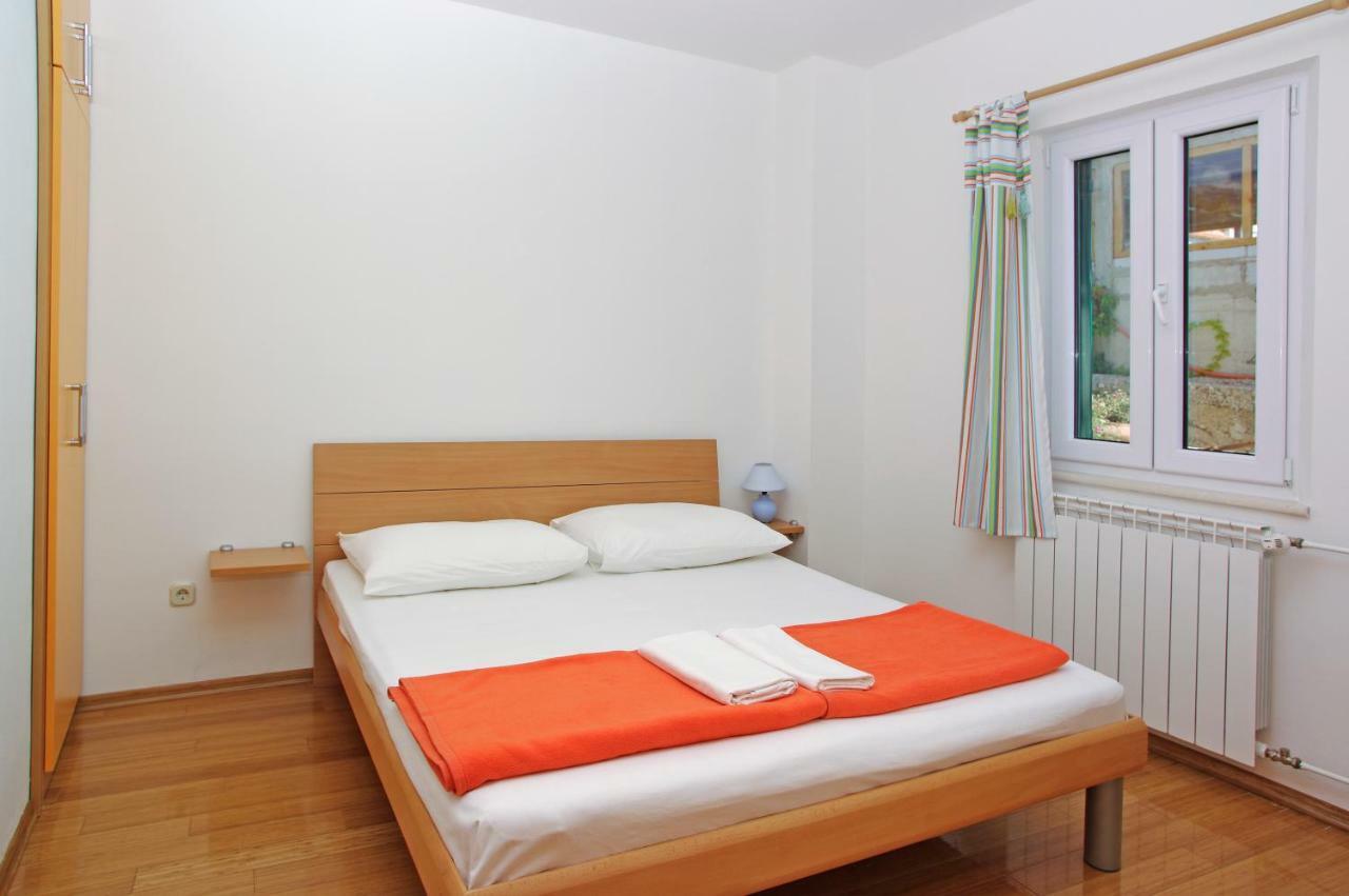 Apartments Villa Vallum 볼 외부 사진